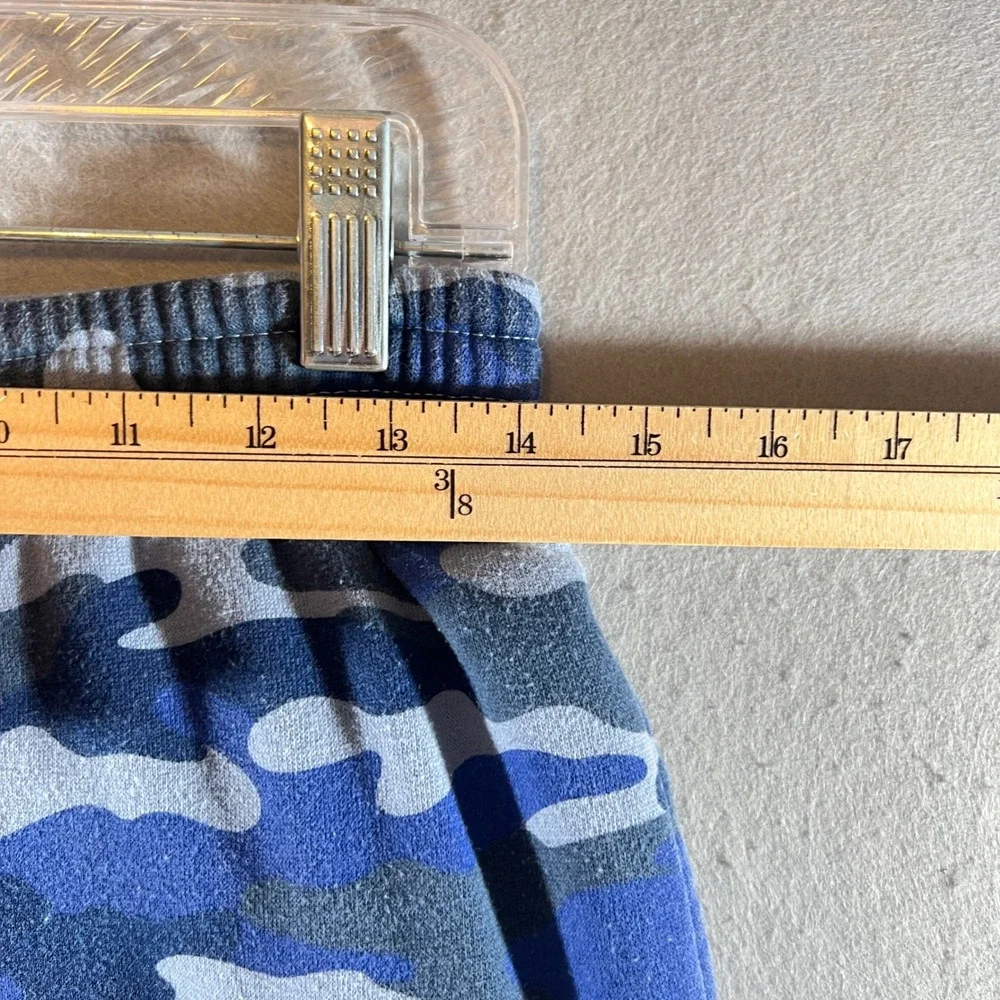 740 | Champion Blue Camouflage Fleece Tapered Jogger Sweatpants Kids Large